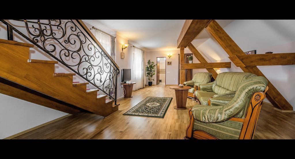 מלון Boutique Bulevard 4*